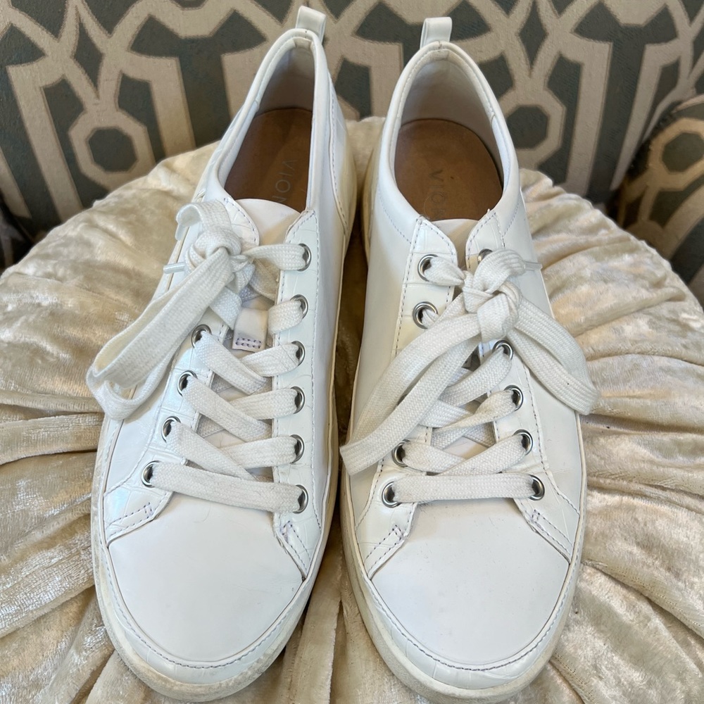 Vionic Winny  sneaker size 9 EUC
